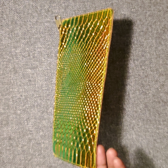 Small Shiny Black Crossbody Bag - Picture 6 of 7